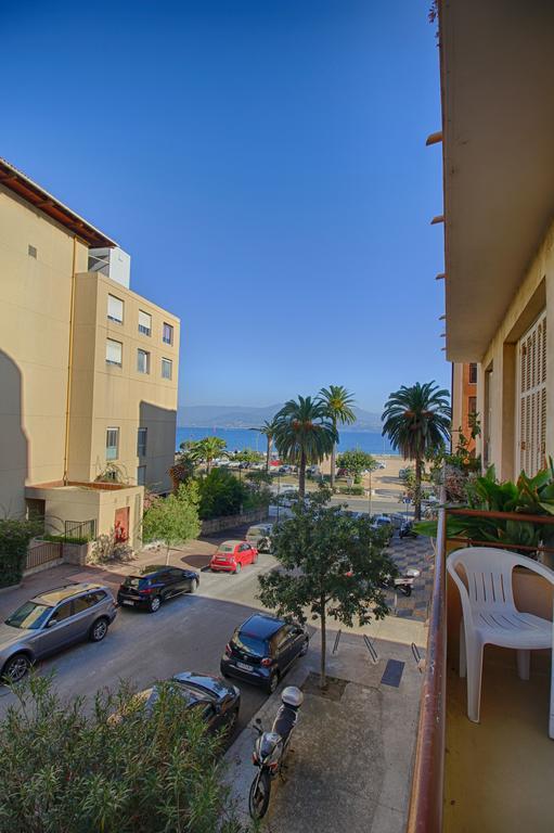 F3 Place Miot Ajaccio (Corsica) Exterior photo
