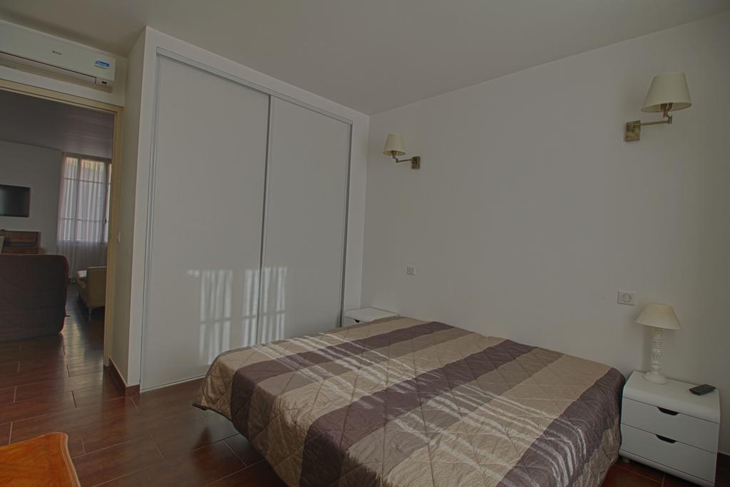 F3 Place Miot Ajaccio (Corsica) Exterior photo